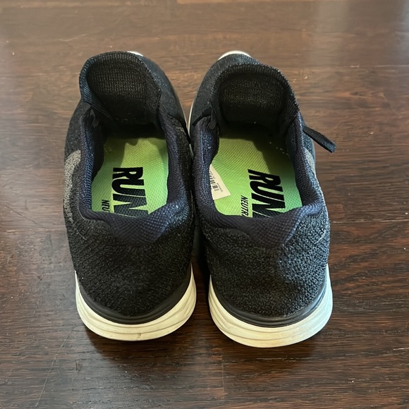 Nike Size 8 - Flyknit Lunar 3 Running Sneakers - Picture 7 of 8